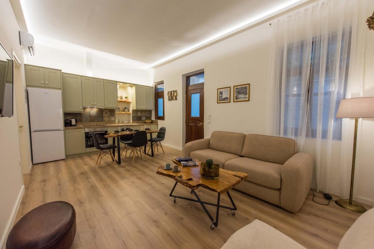 1571_ Suites A2 Nafpaktos Eksteriør billede
