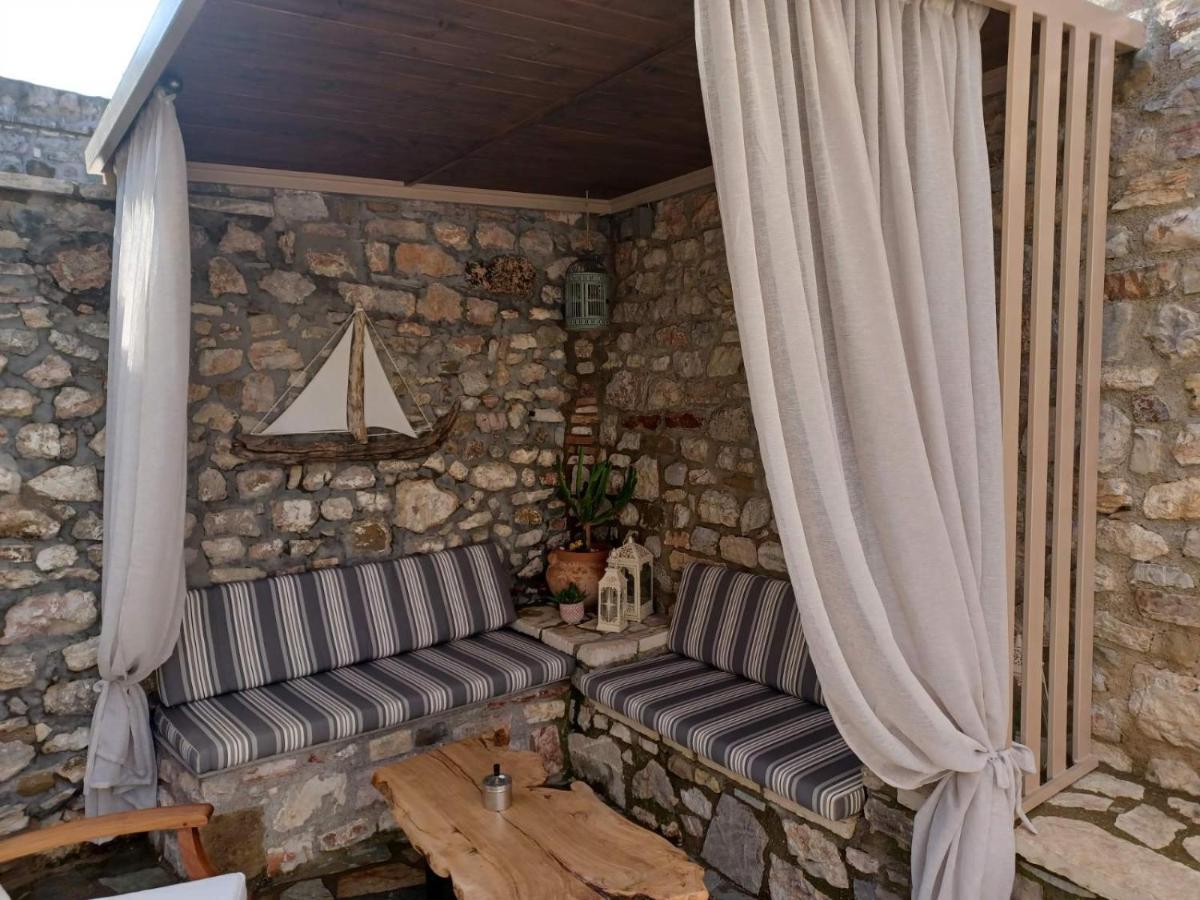1571_ Suites A2 Nafpaktos Eksteriør billede